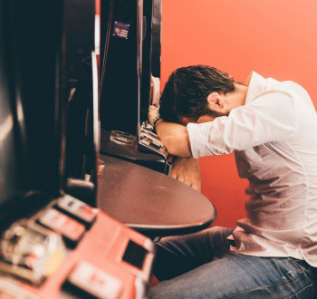 Игромания в Колпино